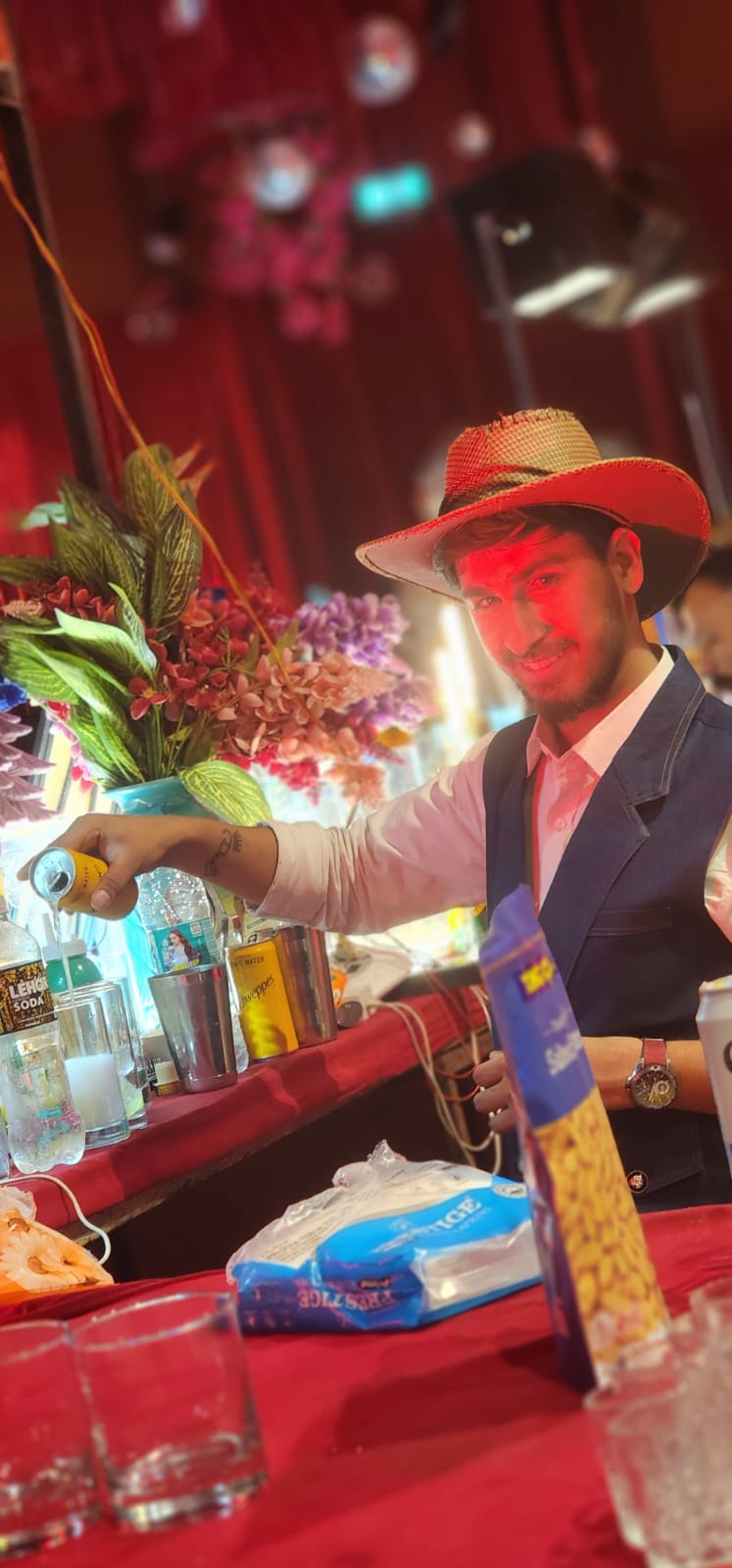 Mixologist Bartender Services